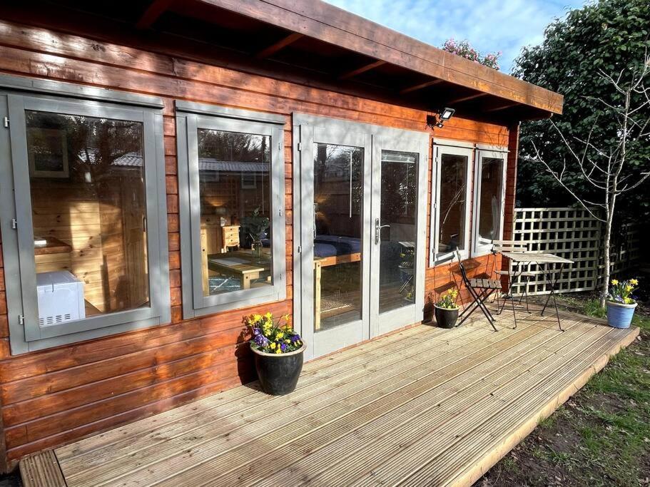 The Bee Hive Garden Room Dorchester Bagian luar foto
